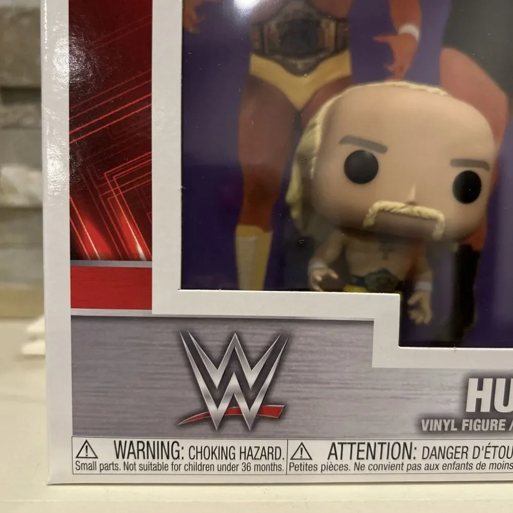 Funko Pop! Slam Cover with Case: WWE - Hulk Hogan - Target (Exclusive) #4 - READ